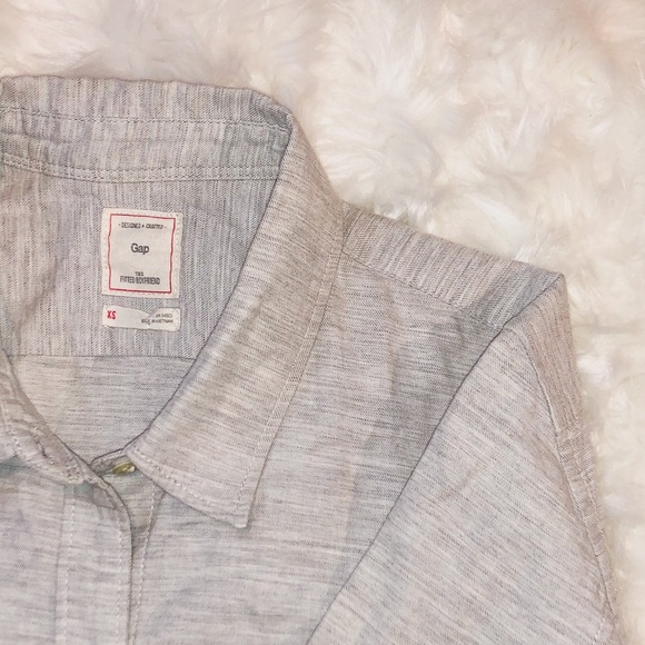 GAP Tops - GAP | Women’s Fitted Boyfriend Oxford Button Down